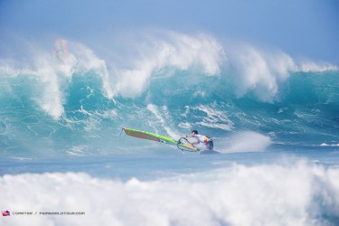 AC15_wv_Traversa_bottom_turn